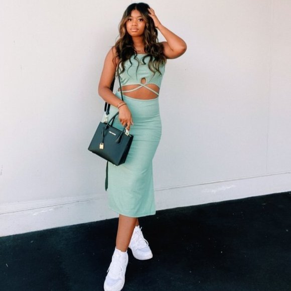 Sweet Caroline Midi Dress - Picture 1 of 5